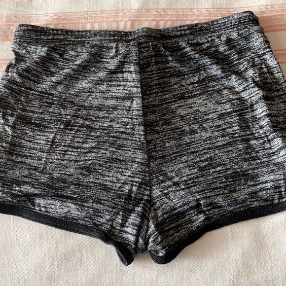 Wilfred free soft lounge shorts - Picture 2 of 2